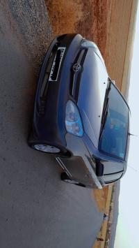 سيارات-toyota-yaris-2005-ishu-المدية-الجزائر