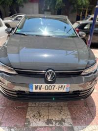 سيارات-volkswagen-golf-8-2023-active-بريكة-باتنة-الجزائر