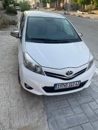 سيارات-toyota-yaris-2013-ميلة-الجزائر