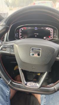 سيارات-seat-leon-2019-سوق-أهراس-الجزائر