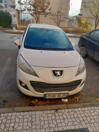 voitures-peugeot-207-2012-constantine-algerie