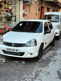 voitures-renault-clio-campus-2014-extreme-jijel-algerie