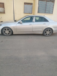 voitures-mercedes-classe-e-2009-e250-khenchela-algerie