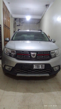 voitures-dacia-sandero-2018-stepway-bordj-el-kiffan-alger-algerie