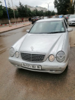 voitures-mercedes-classe-e-2002-dar-el-beida-alger-algerie