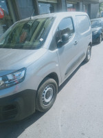 voitures-fiat-doblo-2023-professionnel-algerie