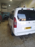 voitures-citroen-berlingo-2011-exclusif-plus-les-eucalyptus-alger-algerie