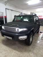 automobiles-toyota-fj-cruiser-2011-laghouat-algerie