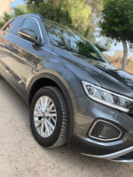 voitures-volkswagen-t-roc-2023-life-rouiba-alger-algerie