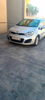 voitures-kia-rio-5-portes-2014-ghardaia-algerie