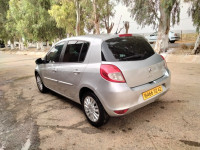 voitures-renault-clio-3-2012-night-and-day-ahmar-el-ain-tipaza-algerie