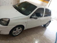 citadine-renault-compus-2012-bethioua-oran-algerie