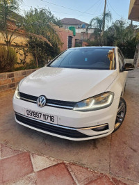 voitures-volkswagen-golf-7-2017-carat-pluc-medea-algerie