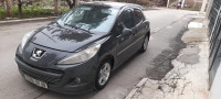 voitures-peugeot-207-2010-sportium-chiffa-blida-algerie