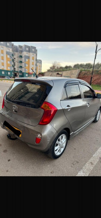 voitures-kia-picanto-2014-pop-sidi-mezghiche-skikda-algerie