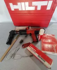 Cloueur a poudre hilti DX-351 