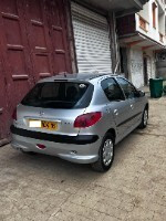 voitures-peugeot-206-2004-boumerdes-algerie