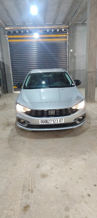 voitures-fiat-tipo-sedan-2023-life-foughala-biskra-algerie