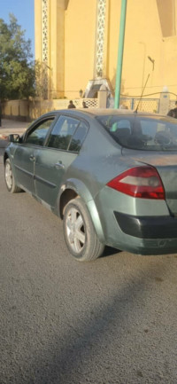 voitures-renault-megane-2-classique-2004-bechar-algerie