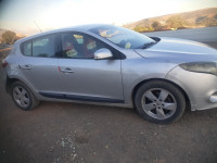 voitures-renault-megane-3-2010-dynamique-bouira-algerie