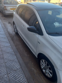 voitures-volkswagen-polo-2016-lounge-es-senia-oran-algerie