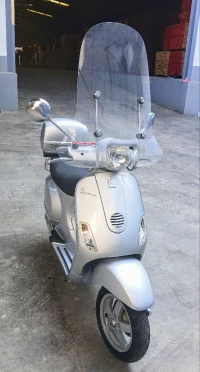 Piaggio Vespa LX 2006