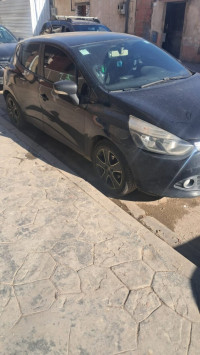 voitures-renault-clio-4-2013-boufarik-blida-algerie