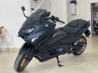 motos-scooters-yamaha-tmax-2022-oran-algerie