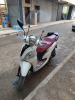 motos-et-scooters-sym-st-200-2024-bou-ismail-tipaza-algerie