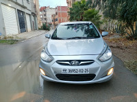 voitures-hyundai-accent-rb-4-portes-2012-constantine-algerie