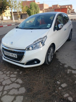 voitures-peugeot-208-2015-allure-facelift-khenchela-algerie