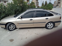 voitures-renault-laguna-1-1995-constantine-algerie