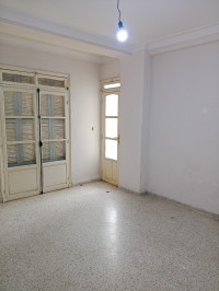 appartement-location-f4-alger-sidi-moussa-algerie