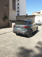 tout-terrain-suv-volkswagen-tiguan-2023-r-line-dely-brahim-alger-algerie