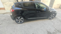 voitures-renault-clio-5-rs-line-2023-diesel-ain-beida-oum-el-bouaghi-algerie