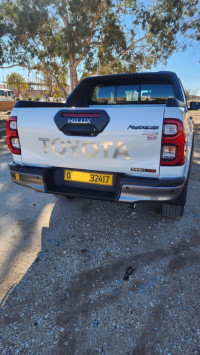 voitures-toyota-hilux-2024-adventure-djelfa-algerie