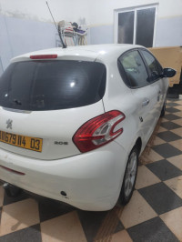 voitures-peugeot-208-2014-laghouat-algerie