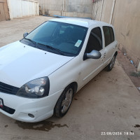 voitures-renault-clio-campus-2012-bye-khemis-el-khechna-boumerdes-algerie