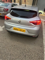 voitures-renault-clio5-2021-intence-mostaganem-algerie