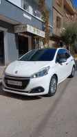 voitures-peugeot-208-2019-tech-vision-tlemcen-algerie