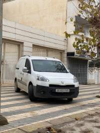 utilitaire-peugeot-partner-2015-batna-algerie