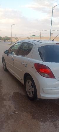 سيارات-peugeot-207-2013-عين-الذهب-تيارت-الجزائر