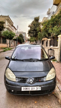 voitures-renault-scenic-2008-guelma-algerie