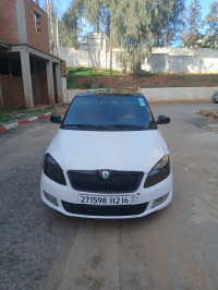 voitures-skoda-fabia-2012-monti-carlo-zeralda-alger-algerie