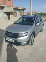 voitures-dacia-sandero-2015-oum-el-bouaghi-algerie