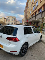 voitures-volkswagen-golf-7-2018-join-bouira-algerie