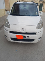 voitures-peugeot-partner-2014-tepee-ain-touta-batna-algerie