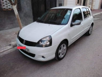 voitures-renault-clio-campus-2012-bye-es-senia-oran-algerie