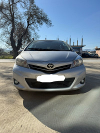 voitures-toyota-yaris-2013-taher-jijel-algerie