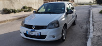 voitures-renault-clio-campus-2013-bye-annaba-algerie